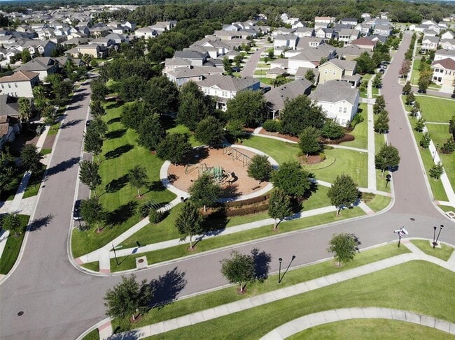 Building Photo - 15843 Fishhawk View Dr