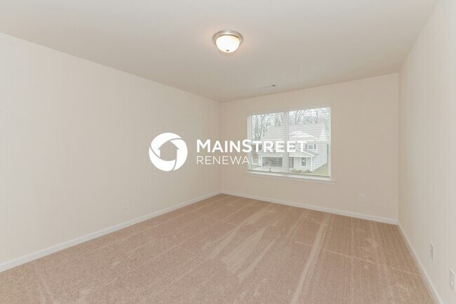 Building Photo - 2546 Queen Bee Dr