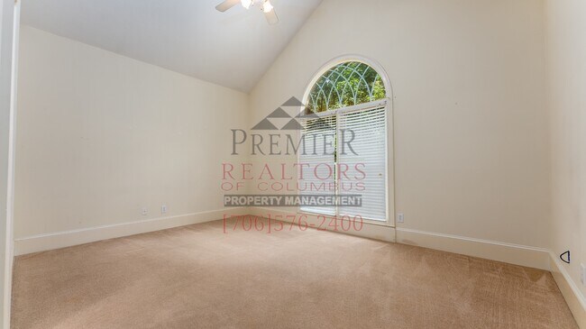 Building Photo - 68 Heartwood Dr