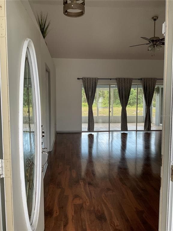 Building Photo - 140 Golf Aire Blvd