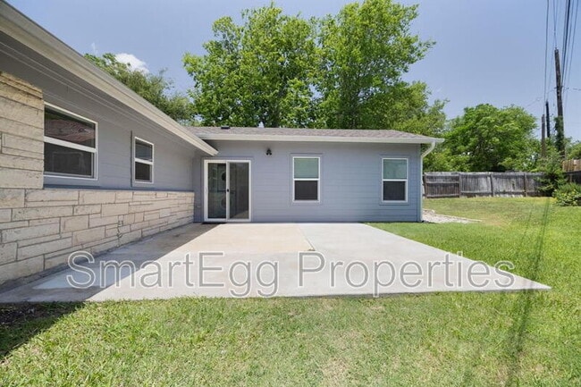 Building Photo - 3703 Tower View Ct