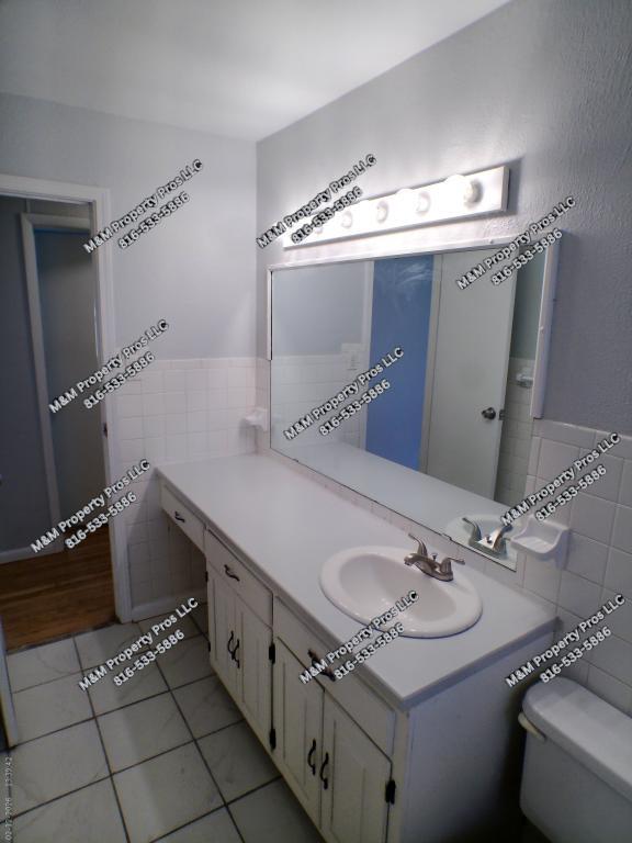 Building Photo - 12603 E Erickson Rd