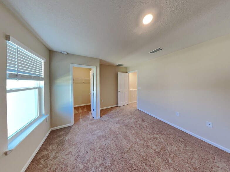 Building Photo - 144 Great Star Ct