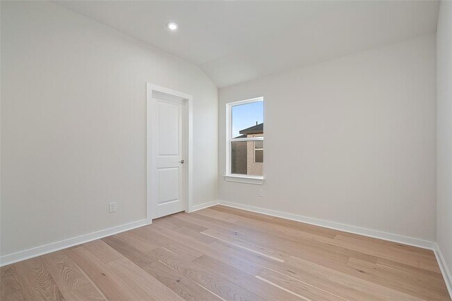 Building Photo - 5336 Cosenza Trce