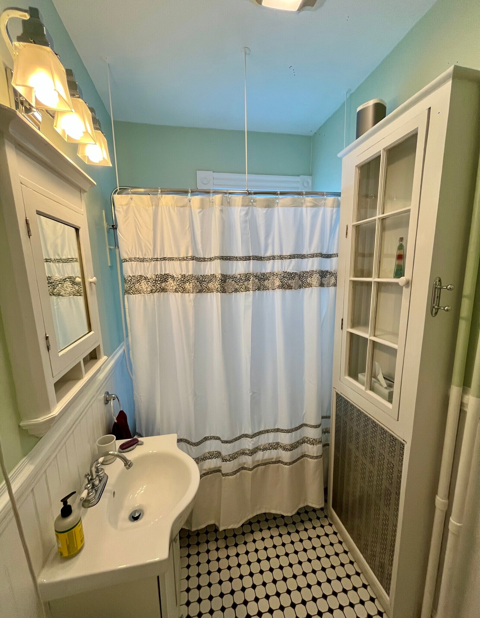 Building Photo - 41 Boylston St