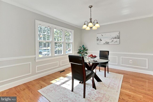 Building Photo - 6572 Flagmaker Ct