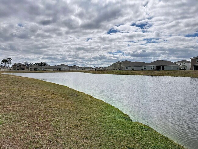 Building Photo - 8379 Ender Hls Dr