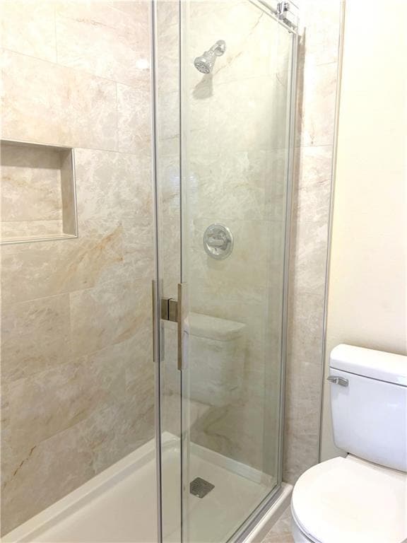 Building Photo - 534 Highland Woods Dr W