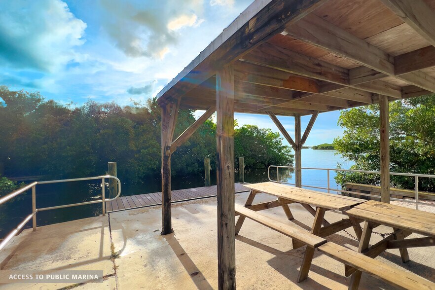 Access to Public Marina - 1730 Livingstone St