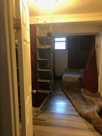 Building Photo - 84 Thorndike St