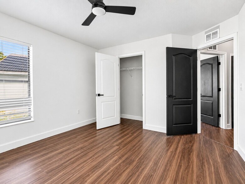 Building Photo - 188 Black Skimmer Ln