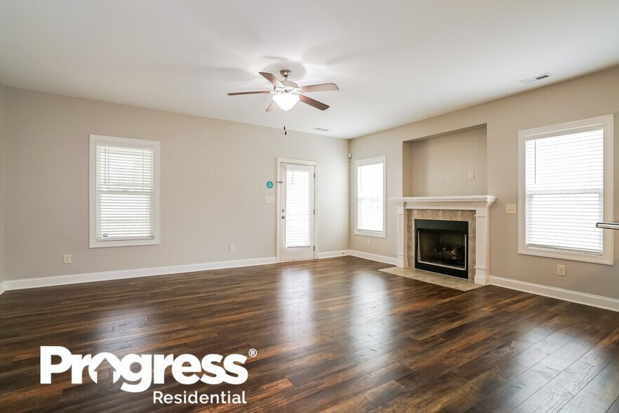 Building Photo - 837 Airedale Trail