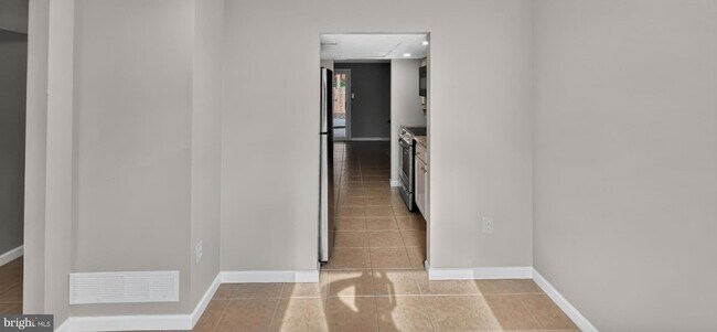 Building Photo - 6556 Pennacook Ct