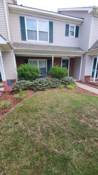 Building Photo - 704 Brisa Ct