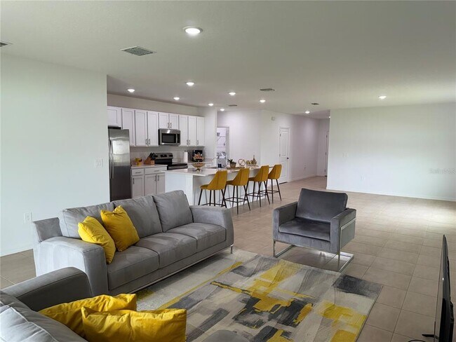 Building Photo - 121 Citrine Lp