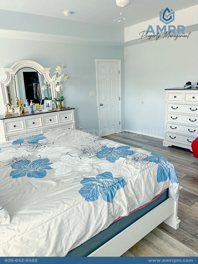Building Photo - Charming 3-Bedroom House – Your Dream Home...