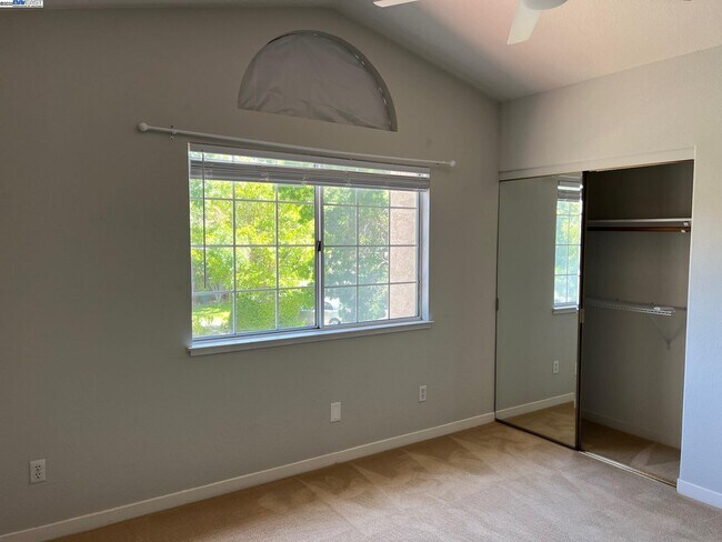 Building Photo - 4173 Garibaldi Pl