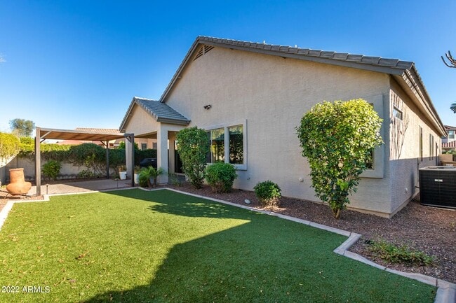 Building Photo - 10440 W Cashman Dr