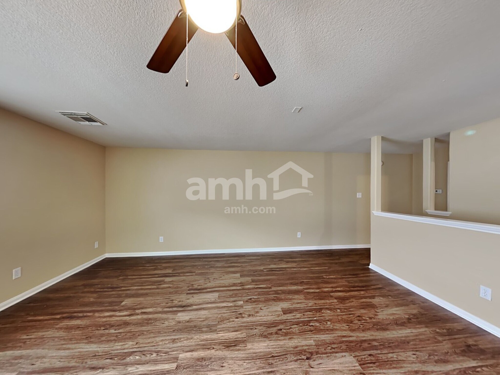 Building Photo - 15742 Flagstone Walk Way