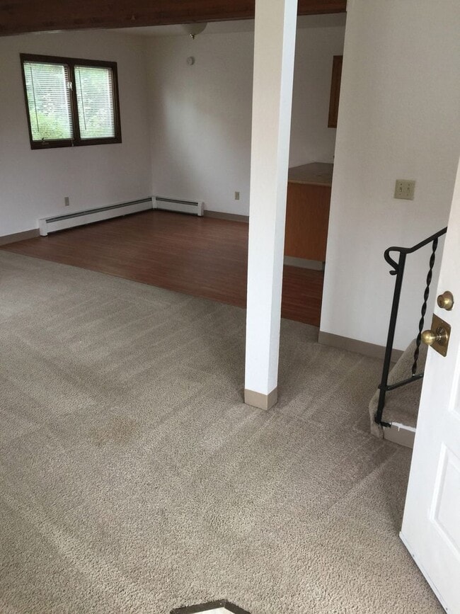 Primary Photo - South Anchorage Beautiful 3bed townhouse w...