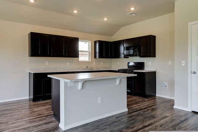 Building Photo - BRAND NEW! 4 Bed 2 Bath Home in Newcastle!