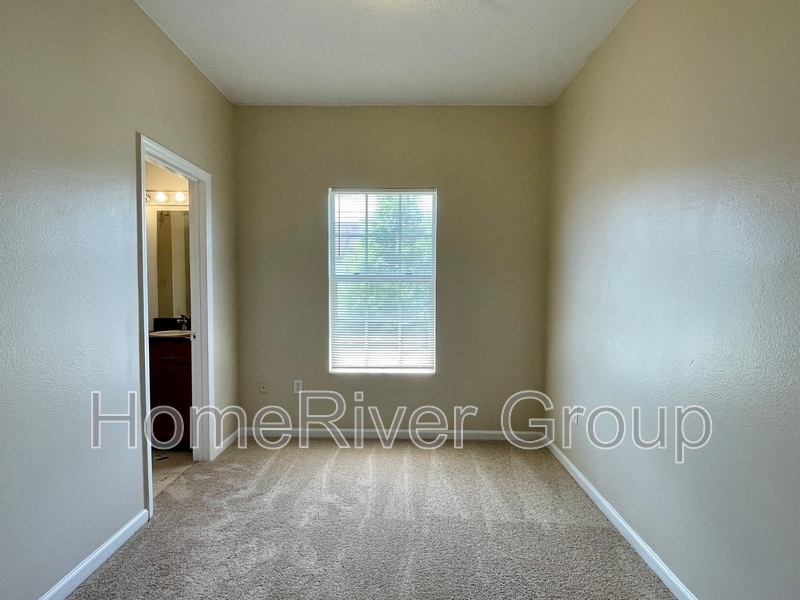 Building Photo - 6047 Gibson Ave