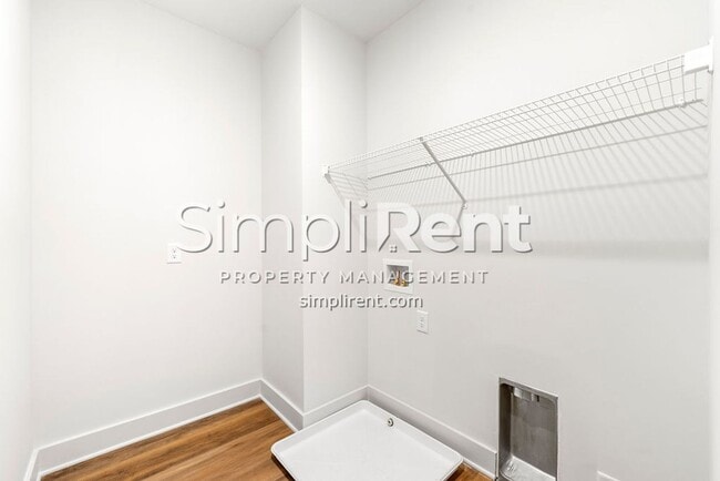 Building Photo - New 4/3 Home in East Point - 1st month fre...
