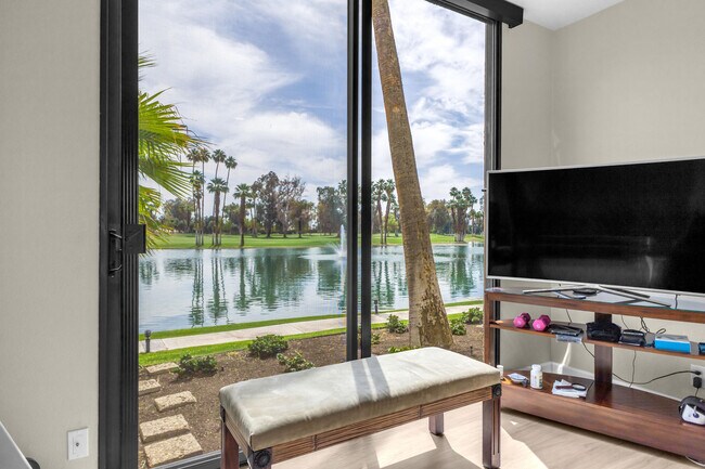 Building Photo - 910 Island Dr