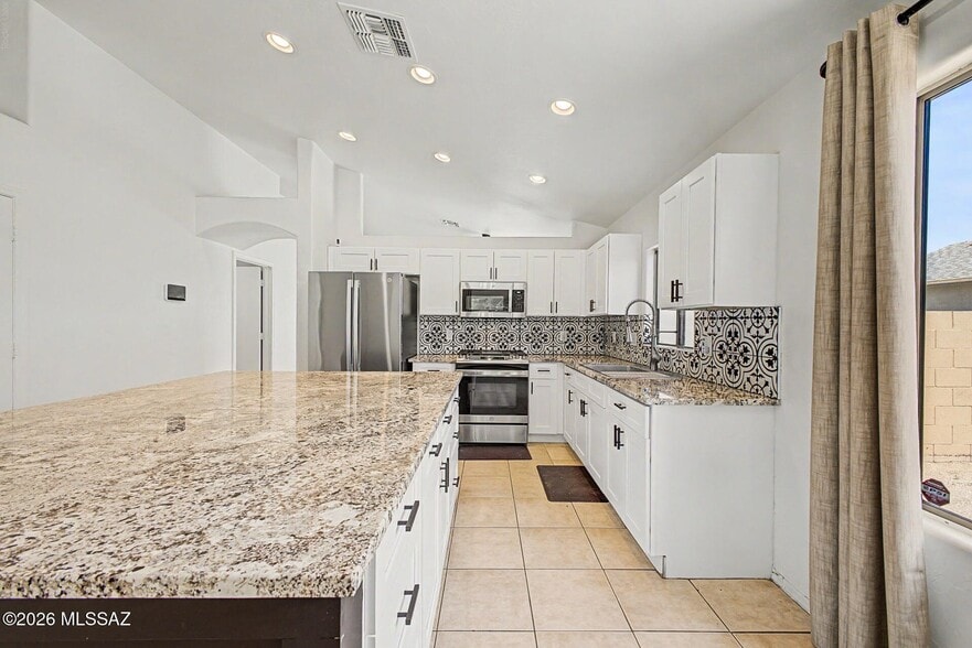 Building Photo - 3735 W Fitzwater Ct