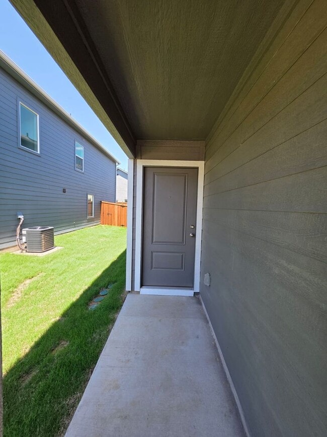 Building Photo - NEWLY BUILT 3 bedroom 2.5 Bath for RENT !!!