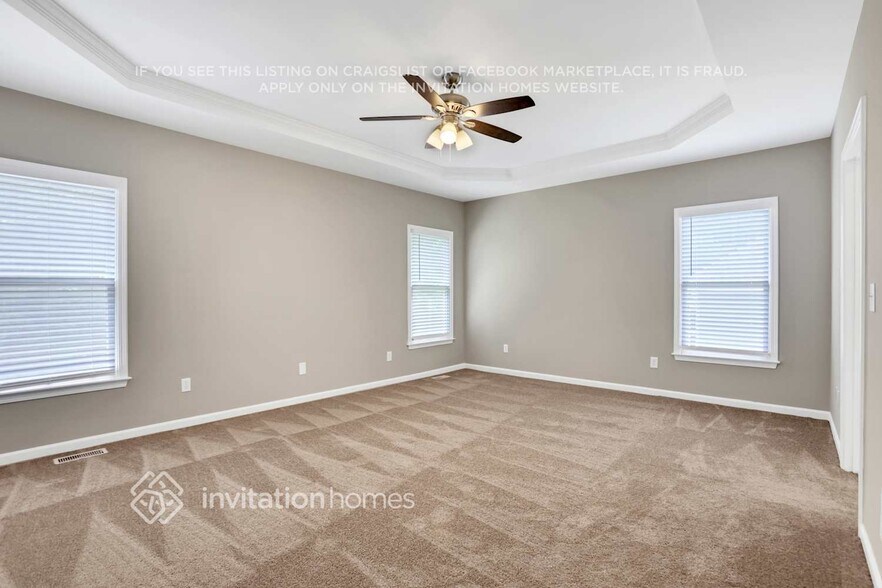 Building Photo - 87 Golden Aster Trce