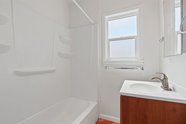 Building Photo - 3569 Mulford Ave
