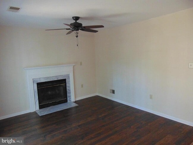 Building Photo - 6638 Antelope Ct