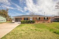 Building Photo - 620 Marino Dr