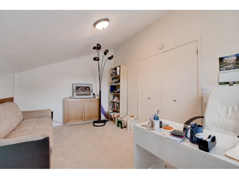 Building Photo - 7911 Countryside Dr