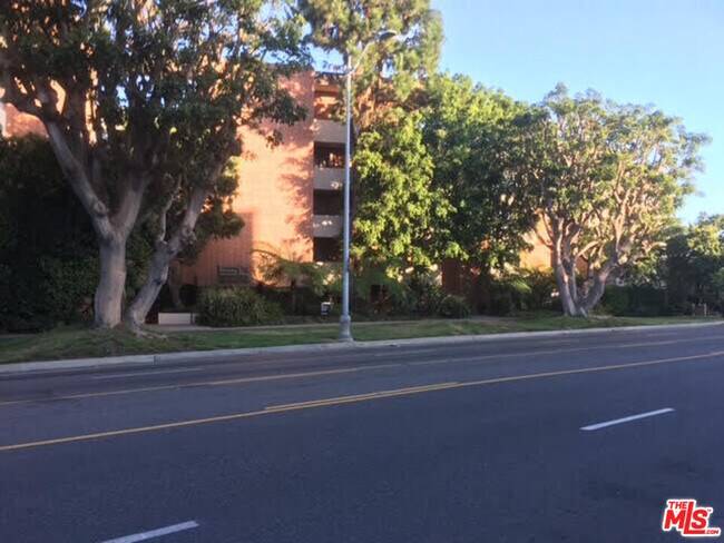 Primary Photo - 11750 W Sunset Blvd