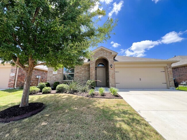 Primary Photo - Beautiful 4/2/2 Home in Fort Worth!