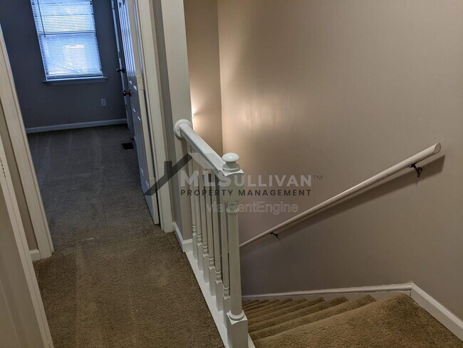Building Photo - 608 Kendall Dr