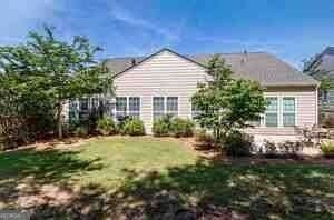 Building Photo - 232 Begonia Ct