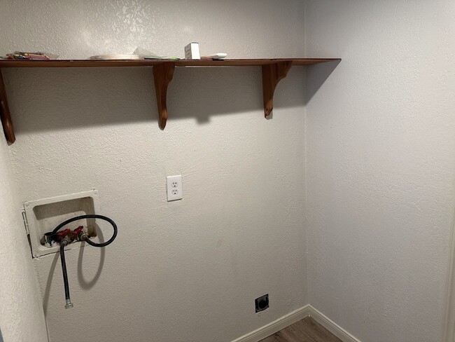 Building Photo - 26518 McIntosh Rd