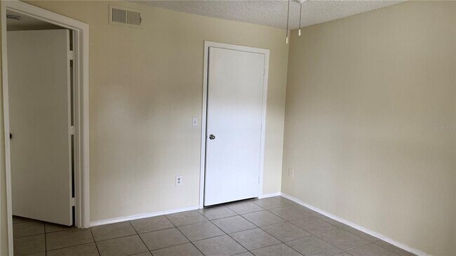 Building Photo - 2203 Key W Ct