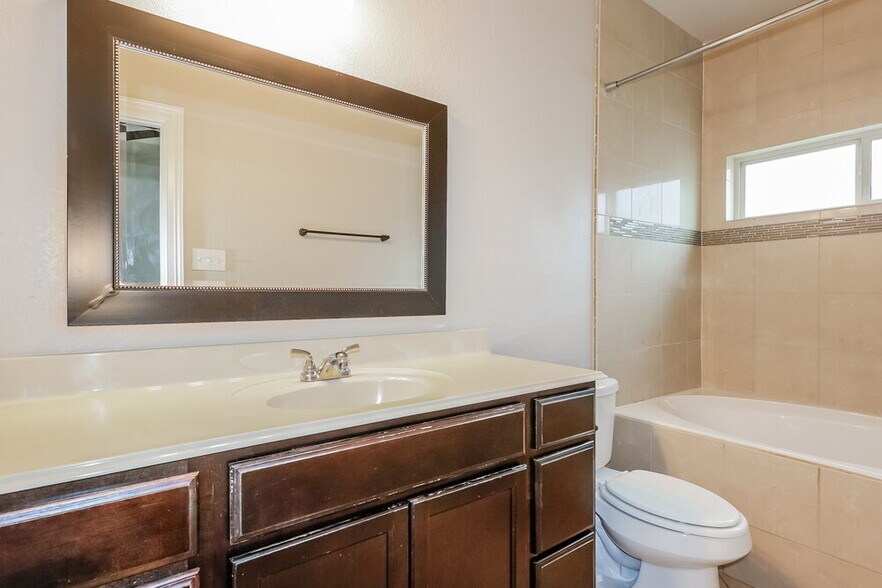 Building Photo - 23733 Briar Tree Dr