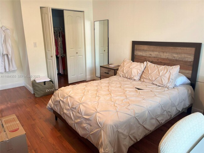 Building Photo - 10270 NW 46th St