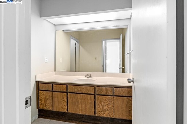 Building Photo - 1115 Camino Del Valle