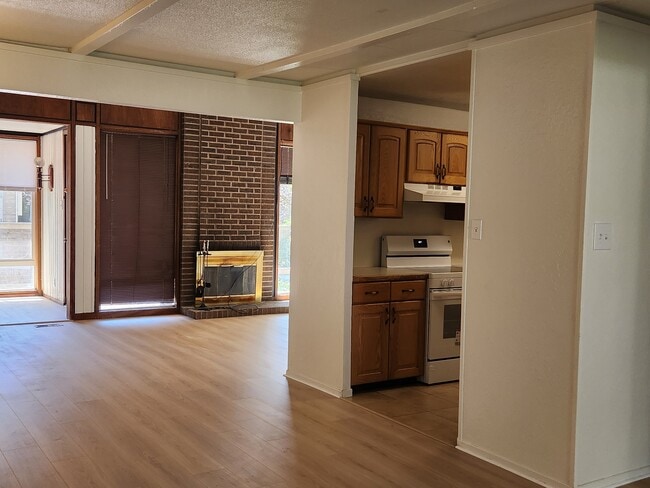 Building Photo - 3547 Bengal Blvd