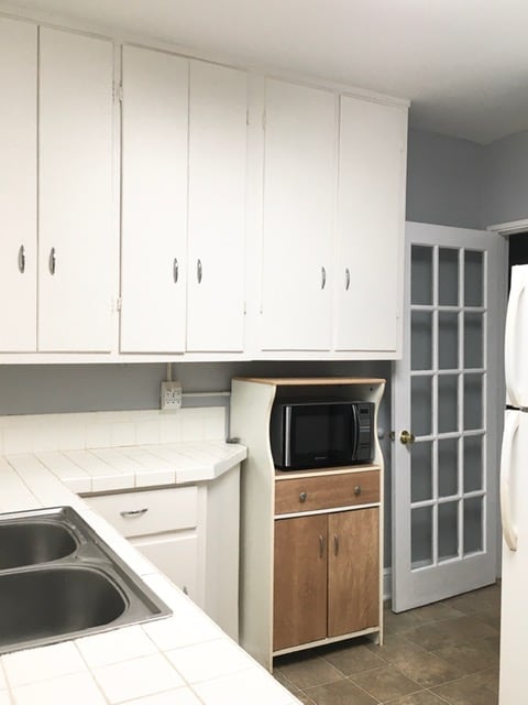 Building Photo - 302 Bowles Ave