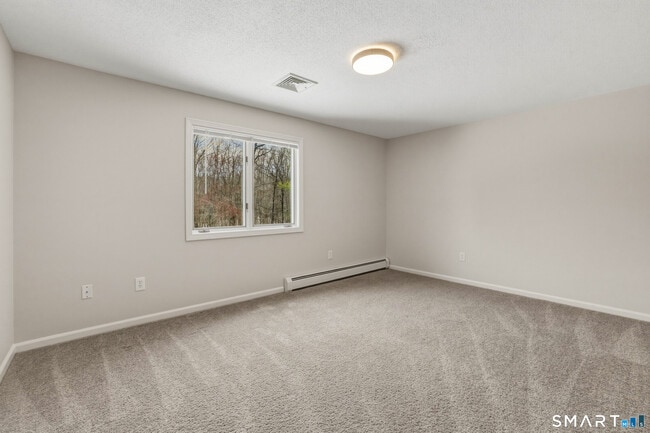 Building Photo - 116 Songbird Ln