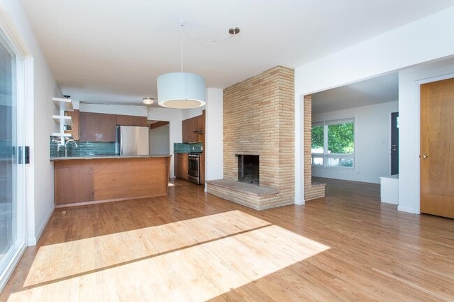 Building Photo - 2822 N Tartan Pl