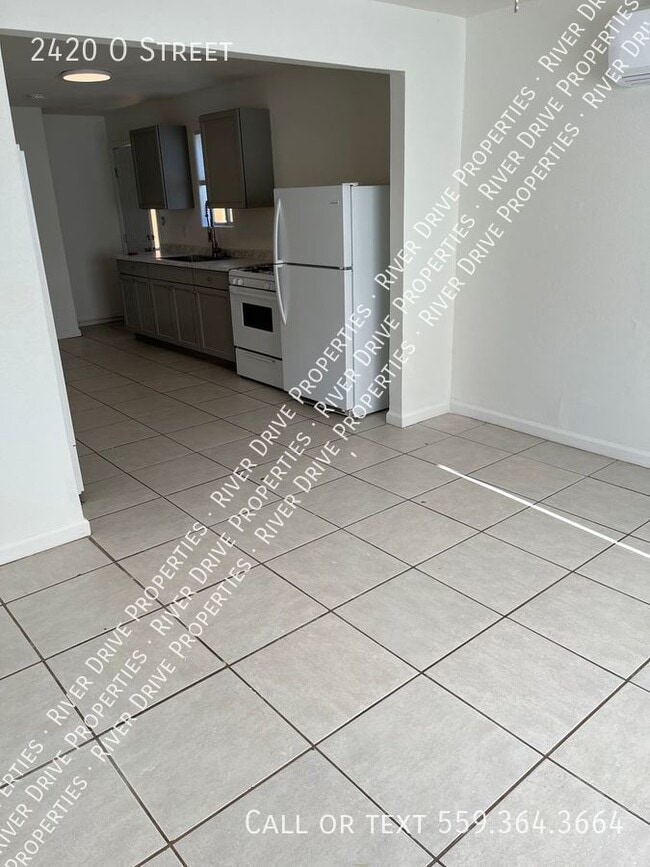 Building Photo - Two Bedroom Central Location Available Soon
