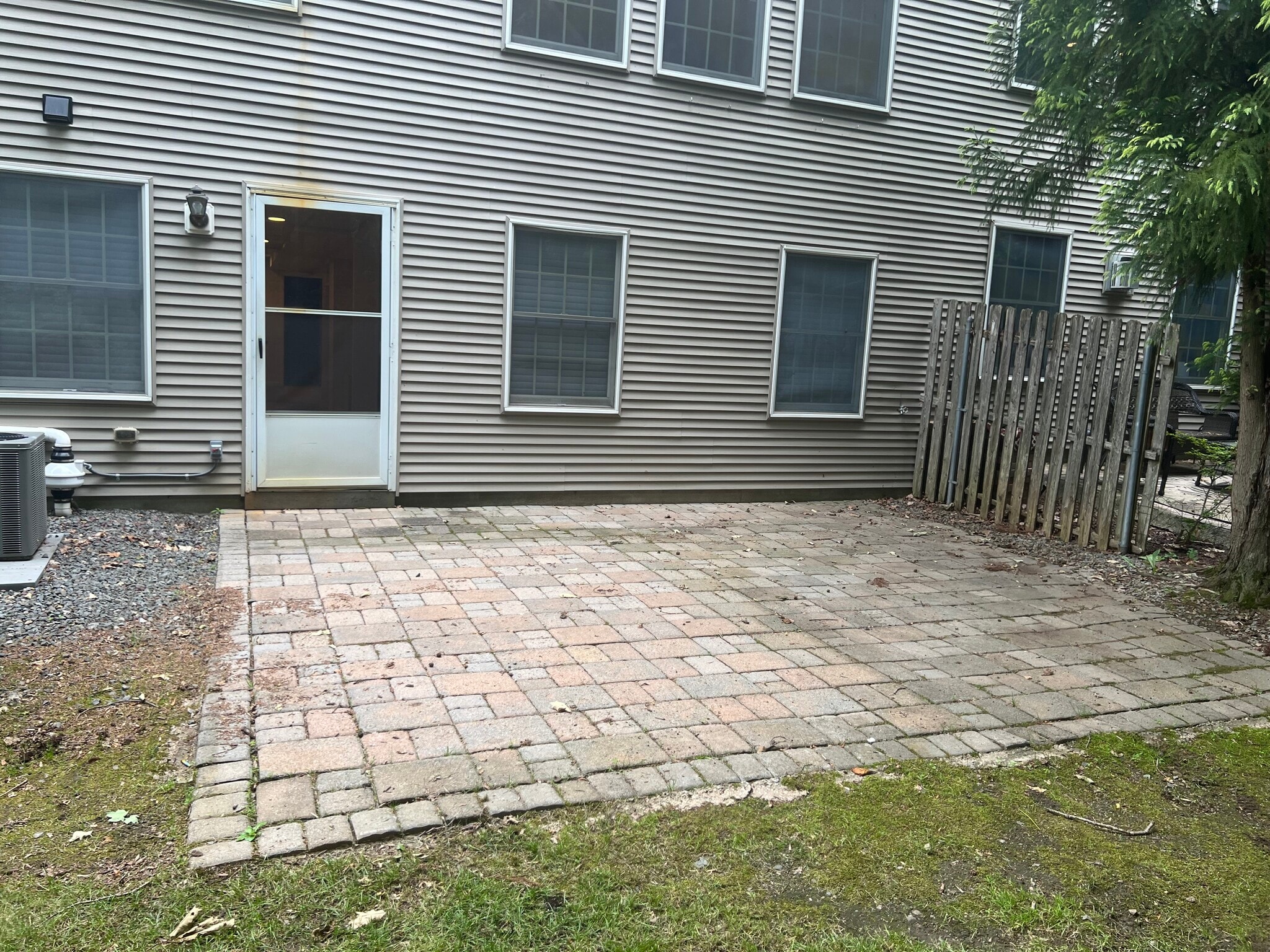 Building Photo - 75 Spring Hill Cir